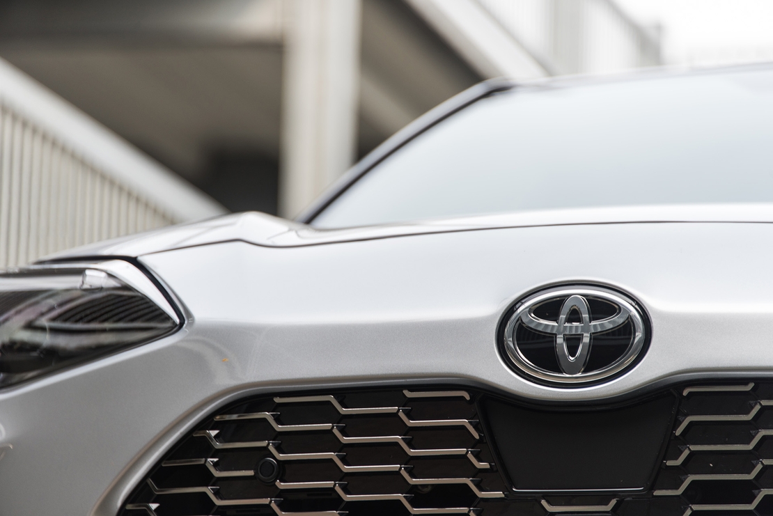 Toyota-exterieur-Yaris-Cross-vooraanzicht-neus